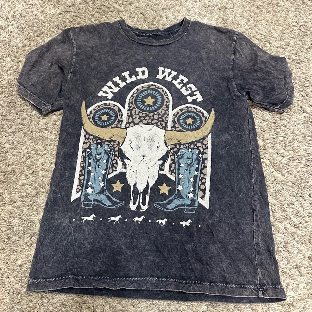 Women’s t shirt